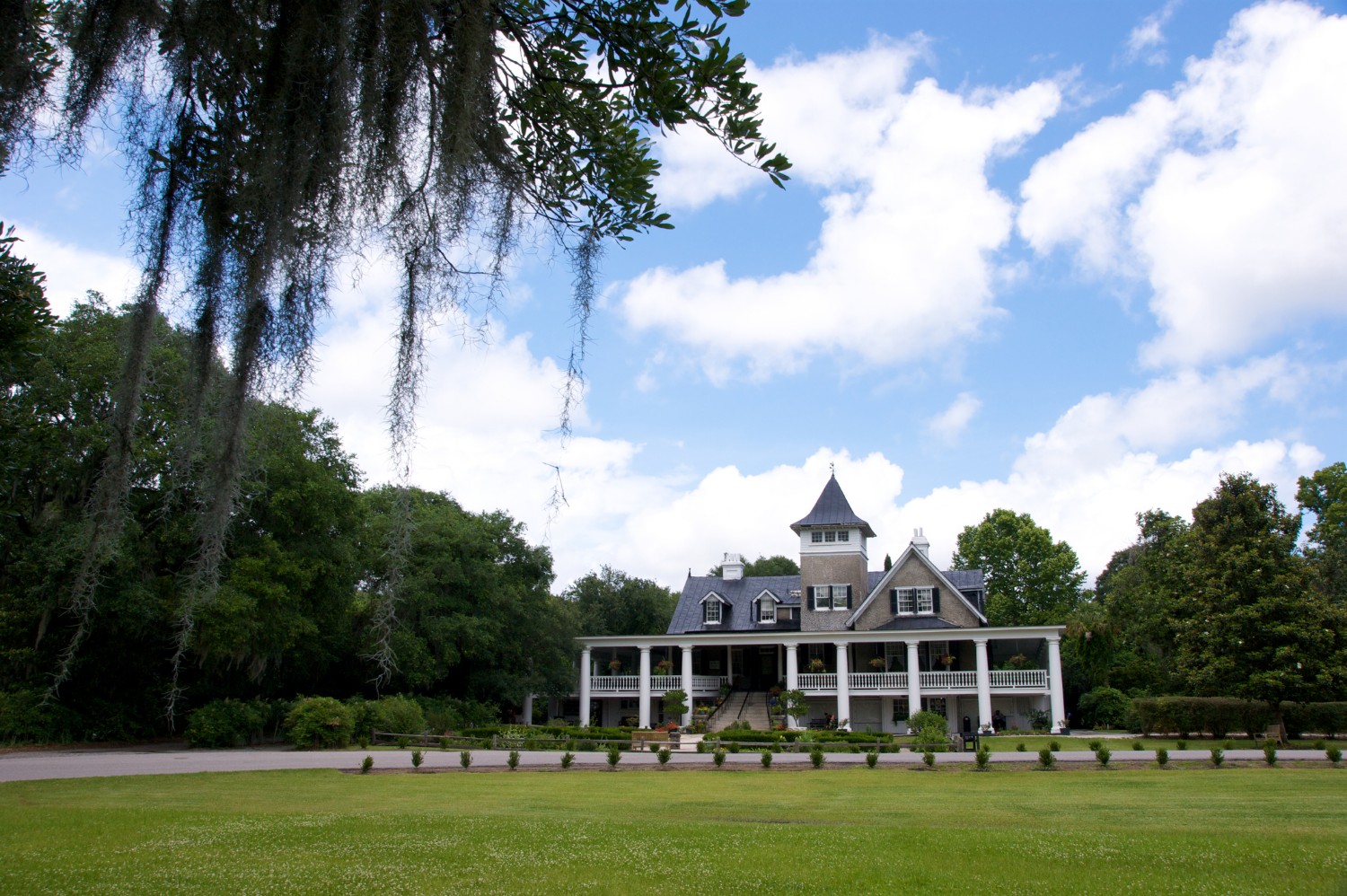 Visit These 4 Amazing Charleston Plantations
